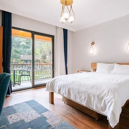 Bagdat Hotel *